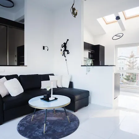 Roomsy - Happy Apes * Zoppot